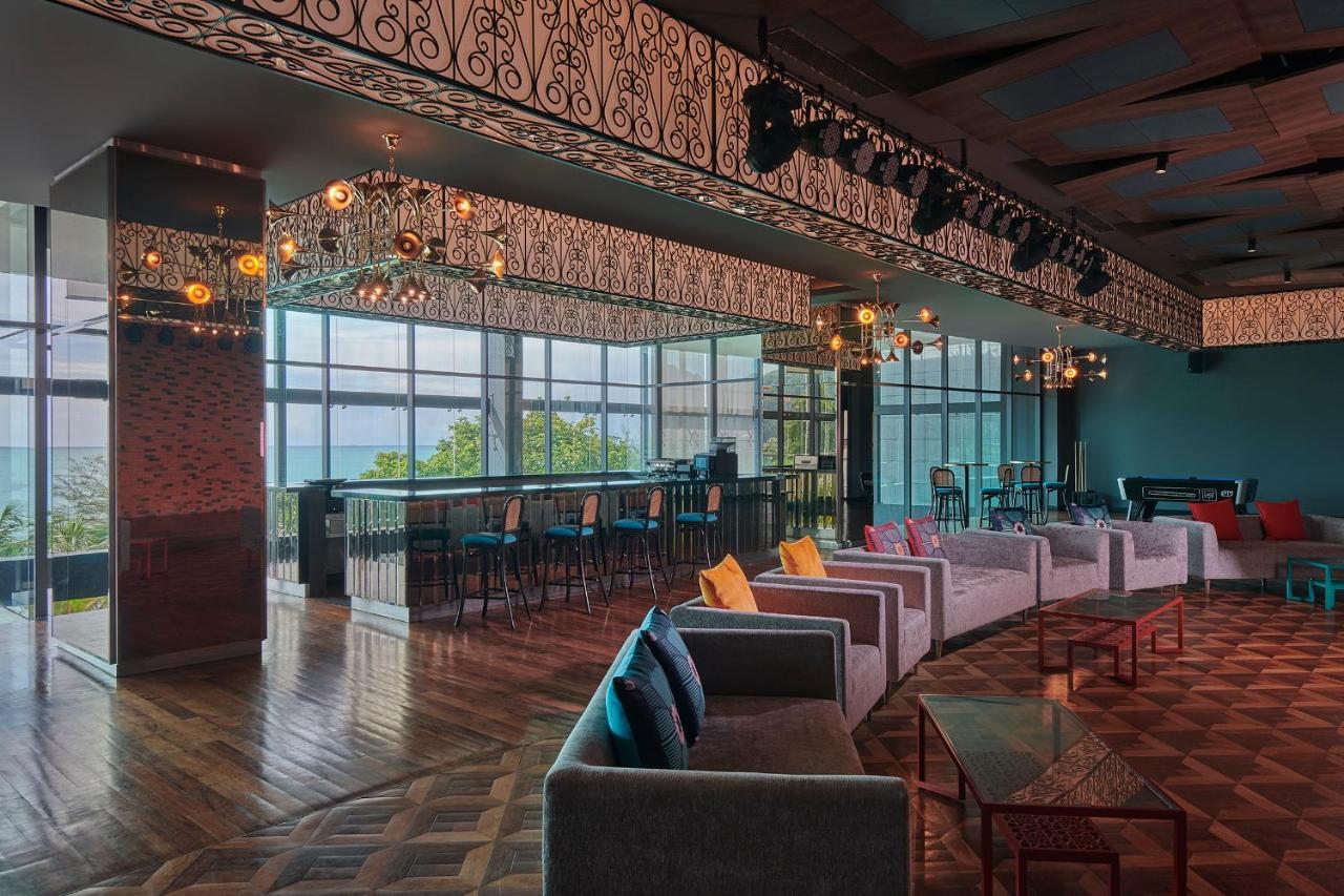 Отель Angsana Teluk Bahang, Penang Бату-Ферринги Экстерьер фото The bar at the 101 Skybar